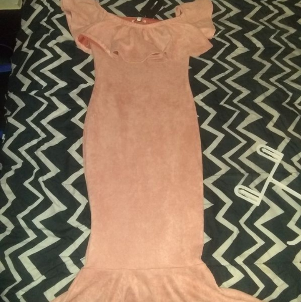 Fashion Nova sweud dress